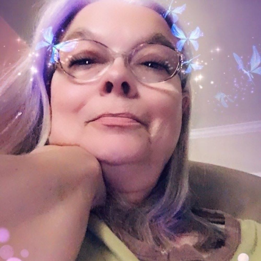 Meet your Posher, Linda